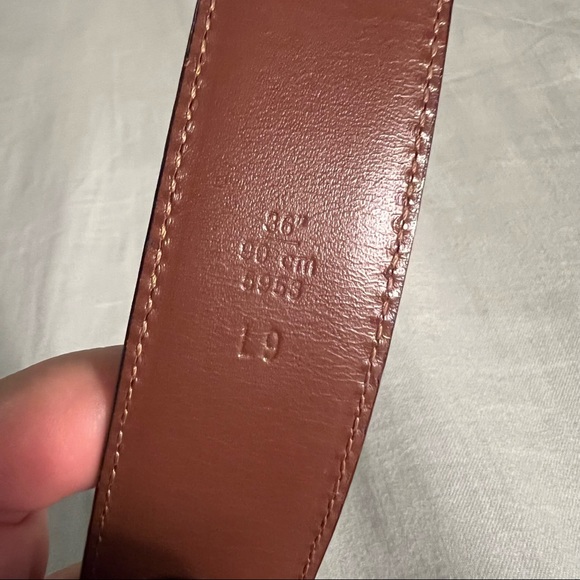 Men’s Coach Belt Dark Brown with Gold Hardware 90 cm - Picture 4 of 4